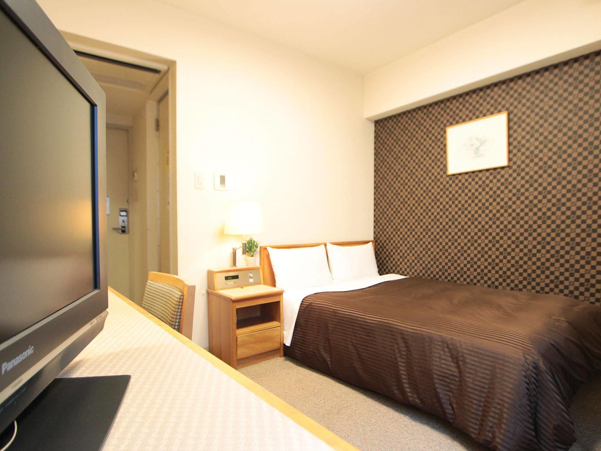 โฮเทล ไลฟ์แม็กซ์ บัดเจ็ต ชิมบาชิ Hotel โตเกียว ภายนอก รูปภาพ